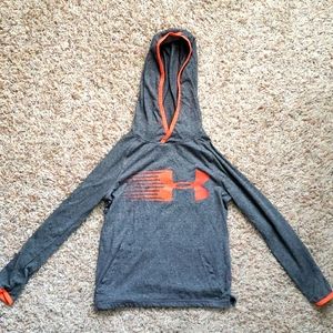 Boys Under Armour Longsleeve Size 8